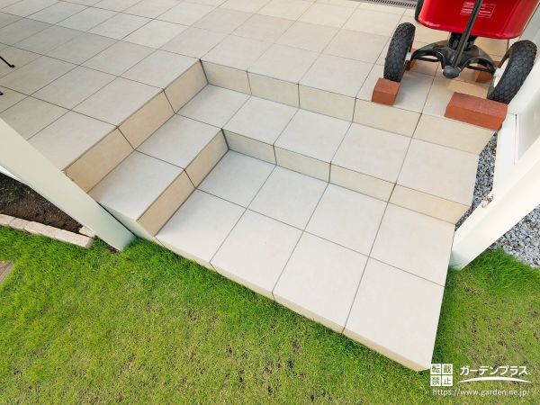 外構施工例一覧 階段 100万円 150万円 外構工事のガーデンプラス