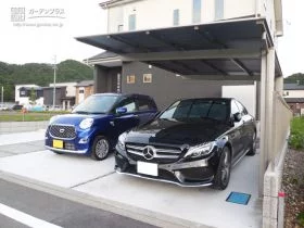 スタイリッシュなカーポートが主役の駐車スペース[施工後]