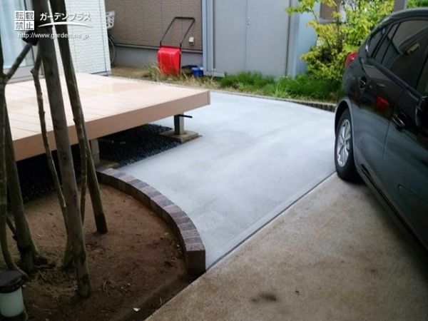 レンガの見切りで見栄えにもこだわりを詰め込んだ駐輪スペース設置工事 No 8602 その他外構工事の施工例 外構工事のガーデンプラス