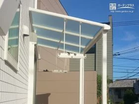 爽やかなデザインのテラス屋根[施工後]