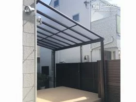 一体感を演出するテラス屋根[施工後]