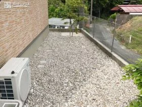 天候によって変化を楽しめる犬走り[施工後]