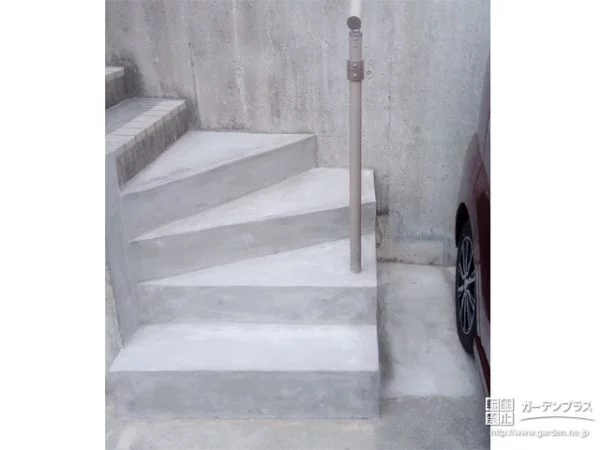 階段の向きを変えてアプローチへの動線を確保するリフォーム工事