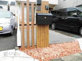 ブラックのポストをアクセントにきかせた門まわりと駐輪スペースのリフォーム工事