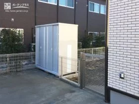 ワンちゃんの安全を守るフェンスと門扉[施工後]