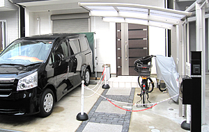 駐車スペース一体の駐輪場