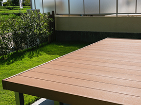 ウッドデッキ