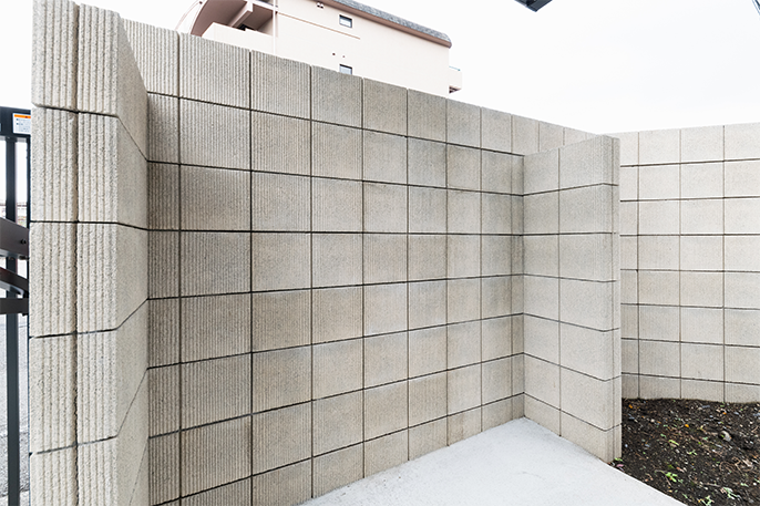 コンクリートブロック塀の高さの基準について