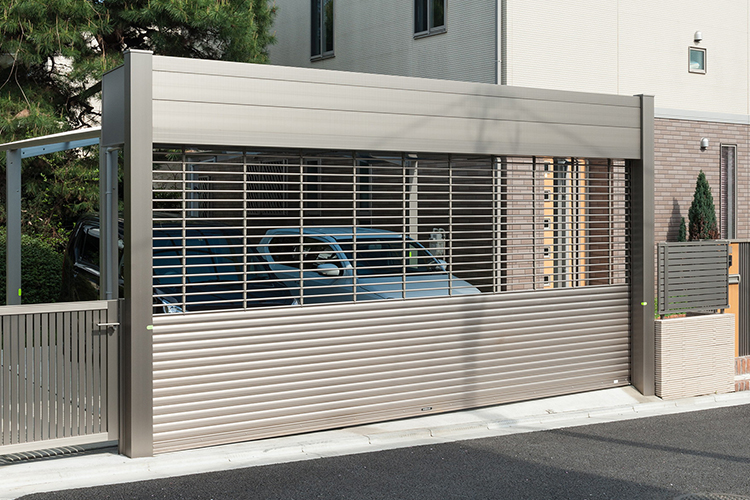 ガレージシャッターの工事解説 | 外構工事のガーデンプラス