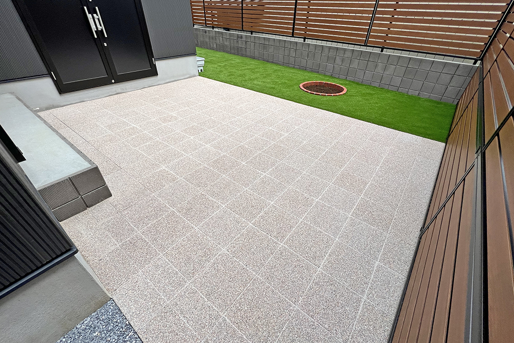 300角で仕上げたインターロッキング工事