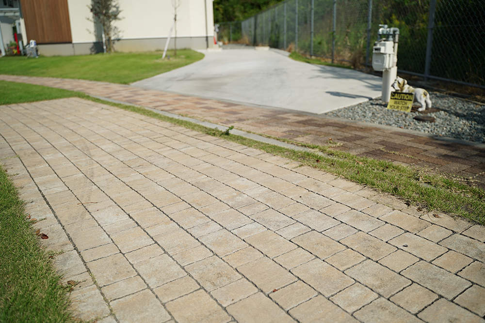 整然と並ぶインターロッキング