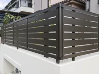 目隠しフェンス