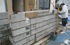 コンクリートブロックの施工 外構工事のガーデンプラス